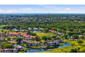 820 Capri Isles Blvd #202, VENICE