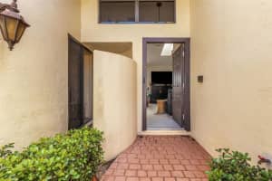 440 Palmetto Ct #1, VENICE