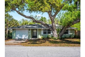 2995 Arrowhead Rd, VENICE
