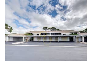 1405 Pine Lake Dr #5, VENICE
