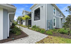 17475 Opal Sand Dr #208, VENICE