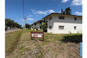 245 Center Rd #103, VENICE