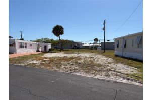 218 Outer Dr W, VENICE