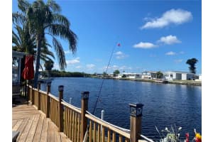 520 Ideal Pl, NORTH PORT