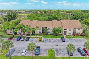 4040 Crockers Lake Blvd #12, SARASOTA 4040 Crockers Lake Blvd #12, SARASOTA