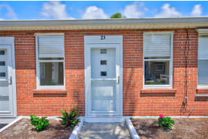 908 Villas Dr #23, VENICE