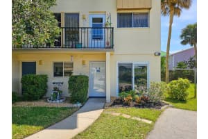 805 Schoolway Ave #105, NEW SMYRNA BEACH