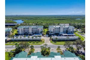 430 Bouchelle Dr #202, NEW SMYRNA BEACH