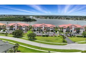 454 Bouchelle Dr #102, NEW SMYRNA BEACH