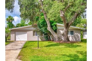 5476 W Bayshore Dr, PORT ORANGE