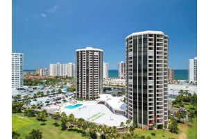 1 Oceans West Blvd #2b1, DAYTONA BEACH