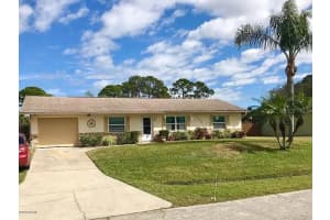 3325 Queen Palm Dr, EDGEWATER