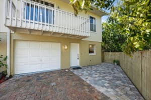 713 Laurel Bay Cir, NEW SMYRNA BEACH