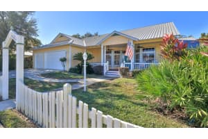 2815 Bay Side Dr, NEW SMYRNA BEACH