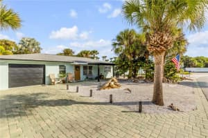 402 Lincoln Ave, NEW SMYRNA BEACH