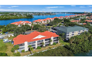 466 Bouchelle Dr #104, NEW SMYRNA BEACH