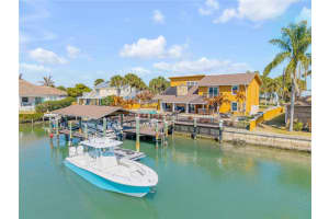 102 Via Duomo, NEW SMYRNA BEACH