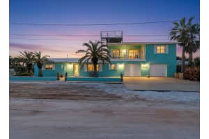 923 Locust St, NEW SMYRNA BEACH