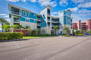 1 Riverwalk Dr #303, NEW SMYRNA BEACH