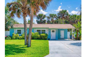 16 Hillside Dr, NEW SMYRNA BEACH