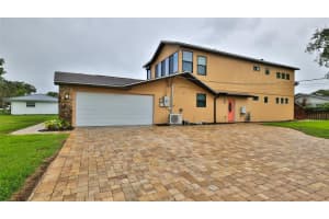 1602 S Riverside Dr, EDGEWATER