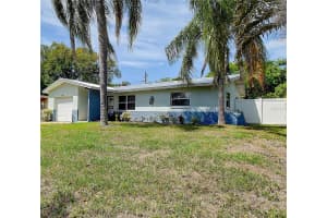 641 Cork St, LARGO
