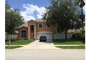 1326 Fallwood Dr , DELTONA