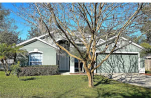202 Majestic Forest Run, SANFORD