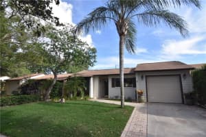 237 Colombo Dr, CASSELBERRY