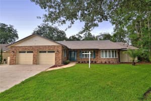 1067 Whispering Pt, CASSELBERRY