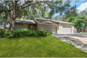 2557 Meadowview Cir, WINDERMERE