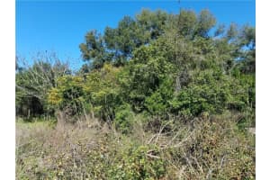 5 Lenox Ct, DELAND