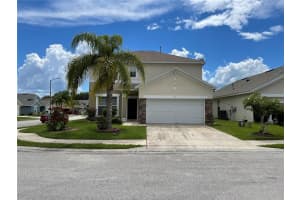 601 Windsor Estates Dr, DAVENPORT