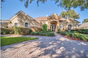 9458 Waterford Oaks Dr, WINTER HAVEN