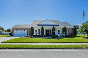 124 Winona Cir, AUBURNDALE