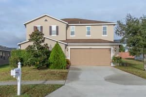 13509 Laranja St, CLERMONT