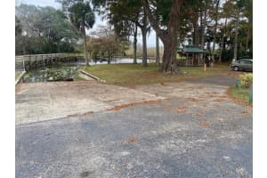 313 Dirksen Dr #e4, DEBARY