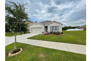 393 Tanglewood Dr, DAVENPORT