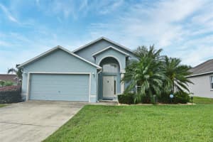 102 Fox Loop, DAVENPORT