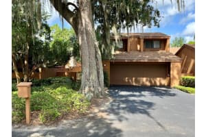 104 Oaks Ct #104, SANFORD