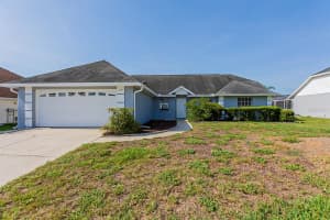 5627 Loma Vista Dr W, DAVENPORT