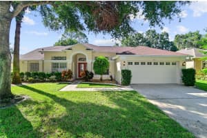 911 Moonluster Dr, CASSELBERRY