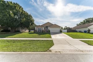 1102 Chelsea Parc Dr, MINNEOLA