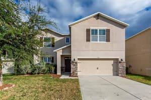 124 Waterside Cir, WINTER HAVEN