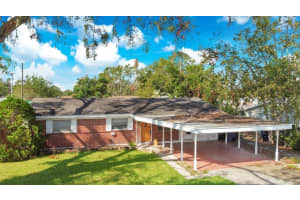 2042 Leisure Dr, WINTER HAVEN