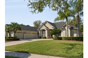 262 Lakay Pl, LONGWOOD