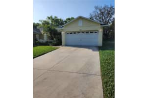 8832 Courtyard Ln, GROVELAND