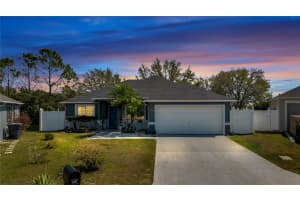 202 Hillcrest Dr, DAVENPORT