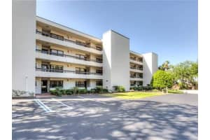 501 W Old Us Highway 441 #c201, MOUNT DORA