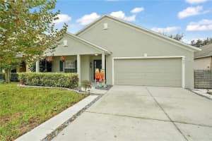 160 Dakota Ave, GROVELAND